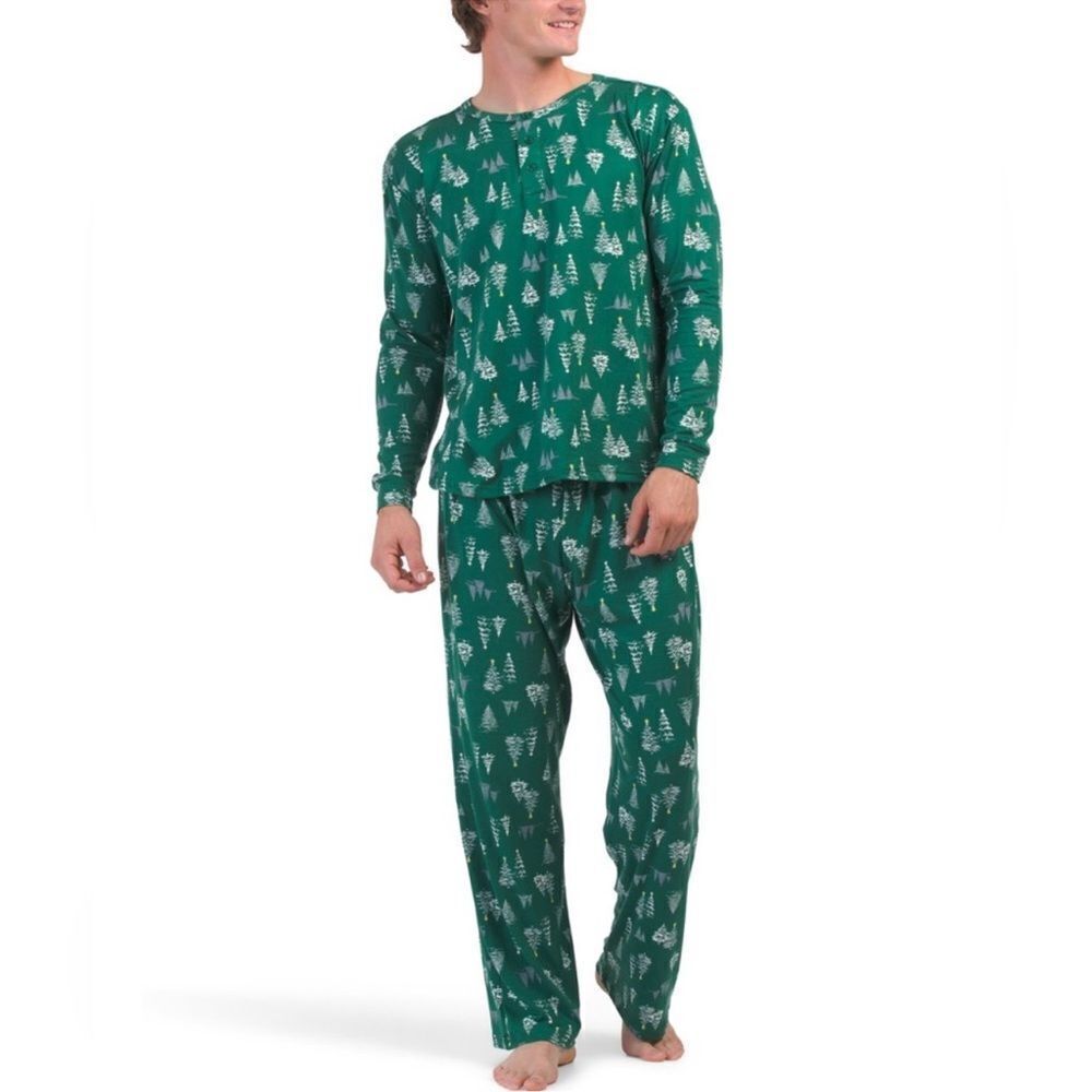 TAHARI Family Matching PJ Winter Green White Pine Christmas Trees Yellow Star